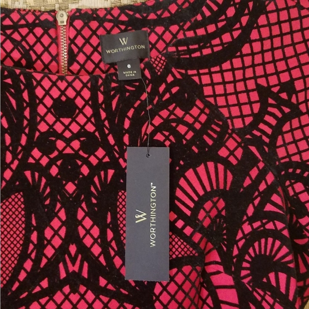 ๐น Worthington Bodycon Velvet Dress ๐ - Picture 4 of 7